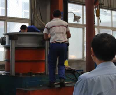 上海滬工閥門廠閥門檢測中