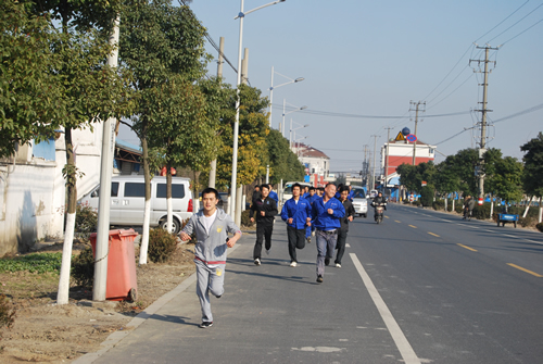 �Ϻ������y�T�S�ڶ������\�ӕ�����3000�ף���·����ِ���D14��