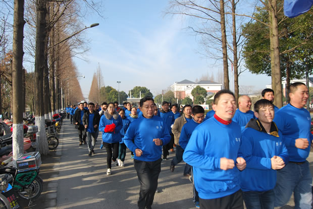 �Ϻ������y�T�S���c�ζ��^Ԫ���L�ܻ��3-�L��;��