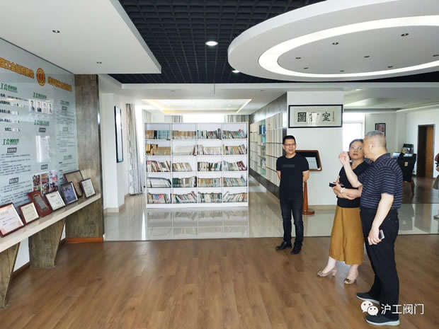 �Aͤ��hί����ӛf����������ϯ�ο������Lο����˾���D1��