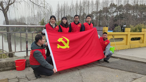 �Ϻ������y�T�S�����hͬ־�W(xu��)��(x��)��ӈDƬ1