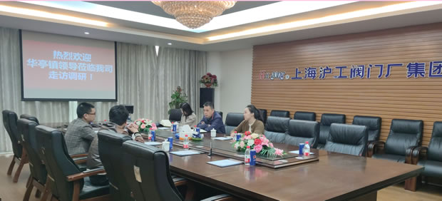 �Aͤ���L��С�dһ���W�R��˾���L�{�У��D2��