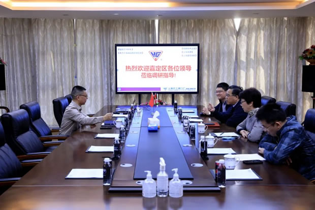 �ζ��^(q��)ί��ί���M�������L(zh��ng)Ҧ�l(w��i)�A�W�R�Ϻ������y�T�S�����F(tu��n)�����޹�˾�_չ���L�{(di��o)�й������D4��